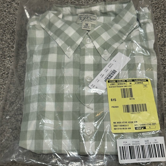 NWT J. Crew Green & White Gingham Button Up Shirt - Picture 2 of 4